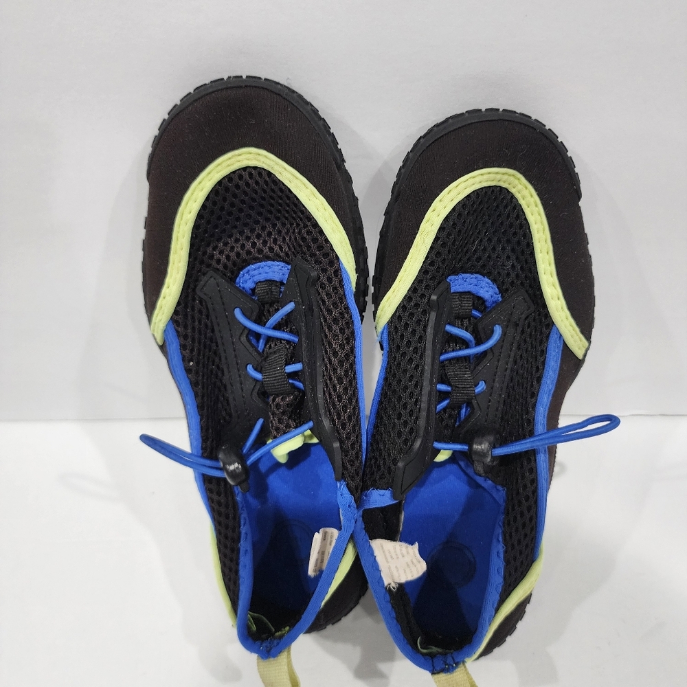 Boys Wonder Nation Water Shoes, Size 13-1 Color Black